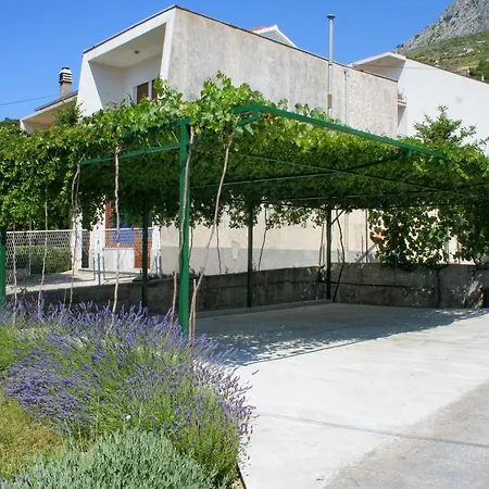 2751a Apartment *
